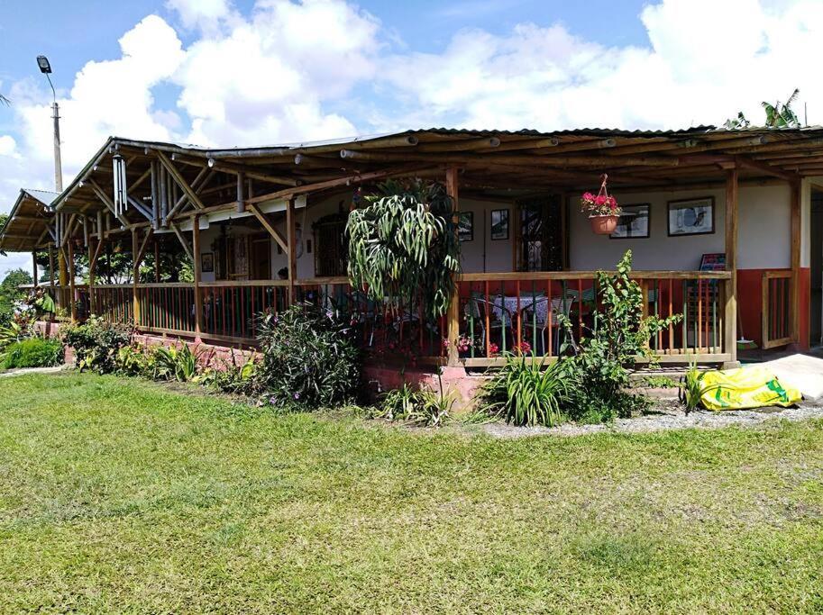 Finca En El Quindio Arrullo Cafetero キンバヤ エクステリア 写真